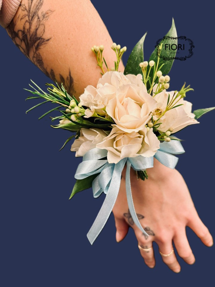 ROSE CORSAGE