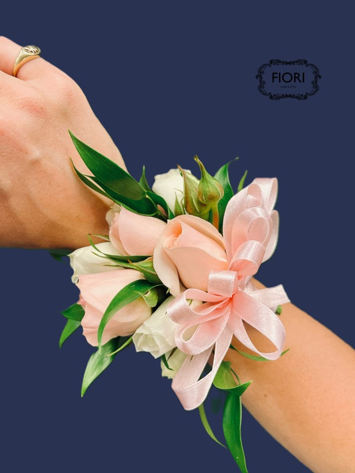 ROSE CORSAGE