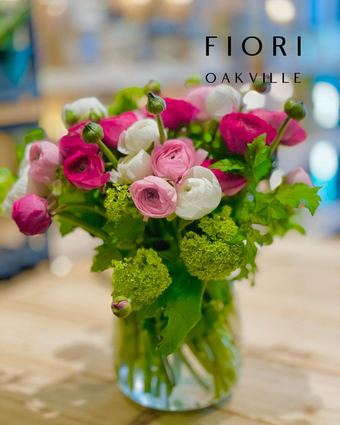 Order flowers, plants online for delivery Oakville. Best florist Burlington Mississauga Toronto