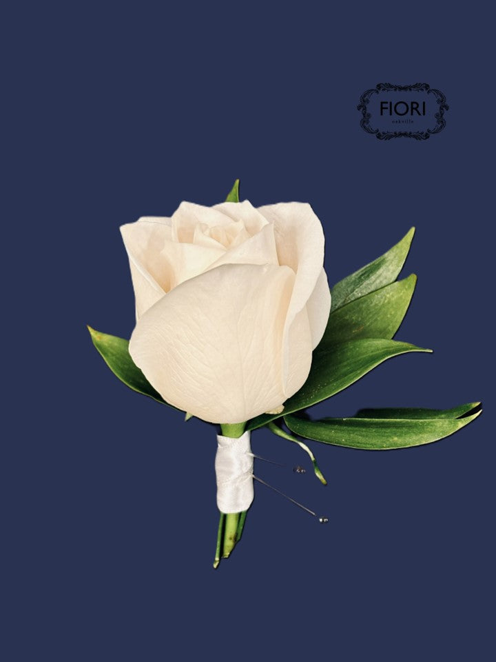 ROSE BOUTONNIÈRE