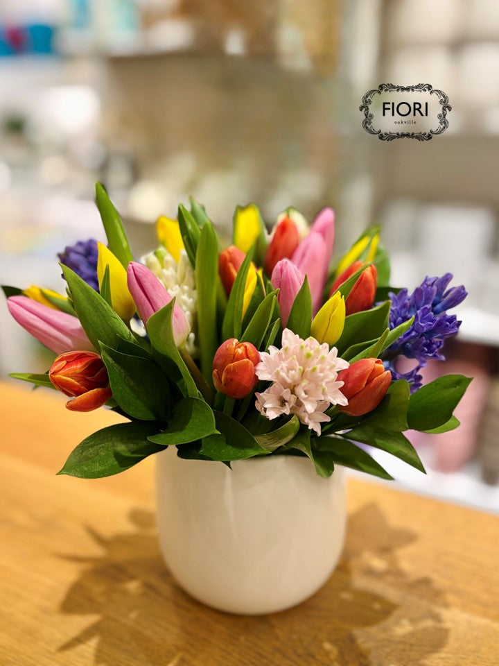 Primavera in White Pottery