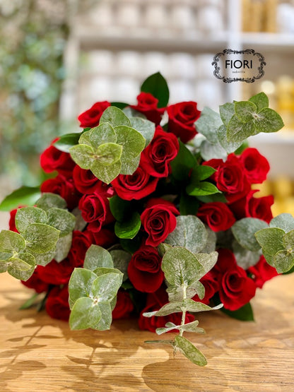 Send Red Roses Flowers - Order online Oakville Burlington Mississauga delivery. Best Florist flower shop near Oakville