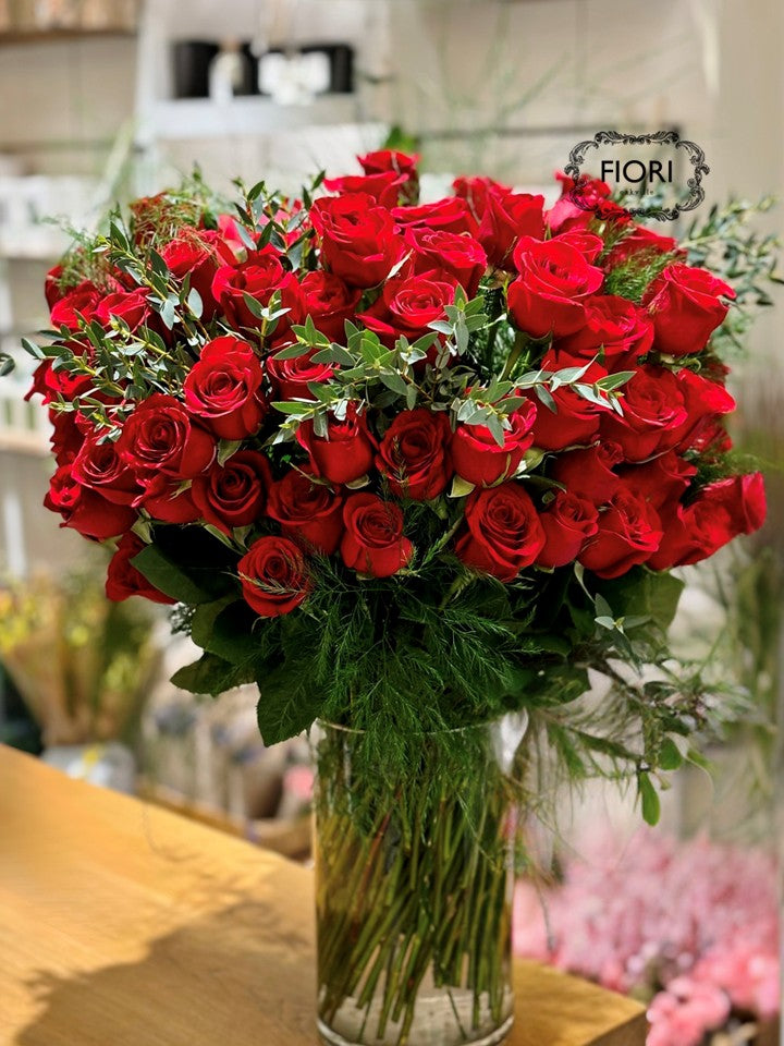 Valentine's Day THE Ultimate Love - 100 RED ROSES