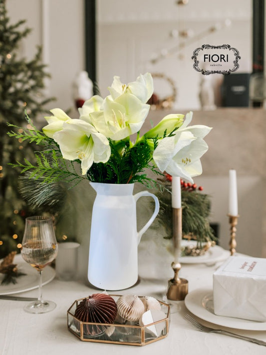 Toscana Farmhouse - Festive Amaryllis Pitcher