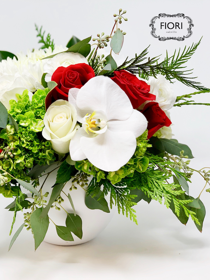 Christmas centrepiece arrangement in a bowl. Oakville Florist. Flower store. Online Order