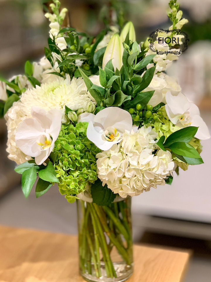 Order white flowers online sympathy Toronto Oakville Delivery Florist Burlington Milton Hamilton flower store