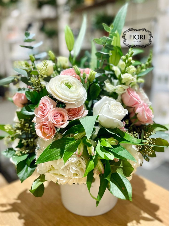 FIORI Oakville best florist in Oakville order flowers online delivery Oakville Burlington Missississauga